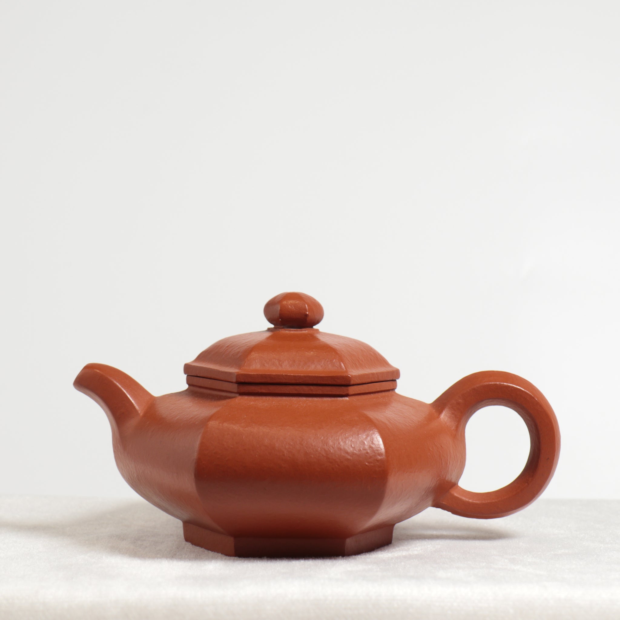 中国 紫砂 朱泥 貼梅文 急須 茶壷 在銘 M R6224 【公式通販】