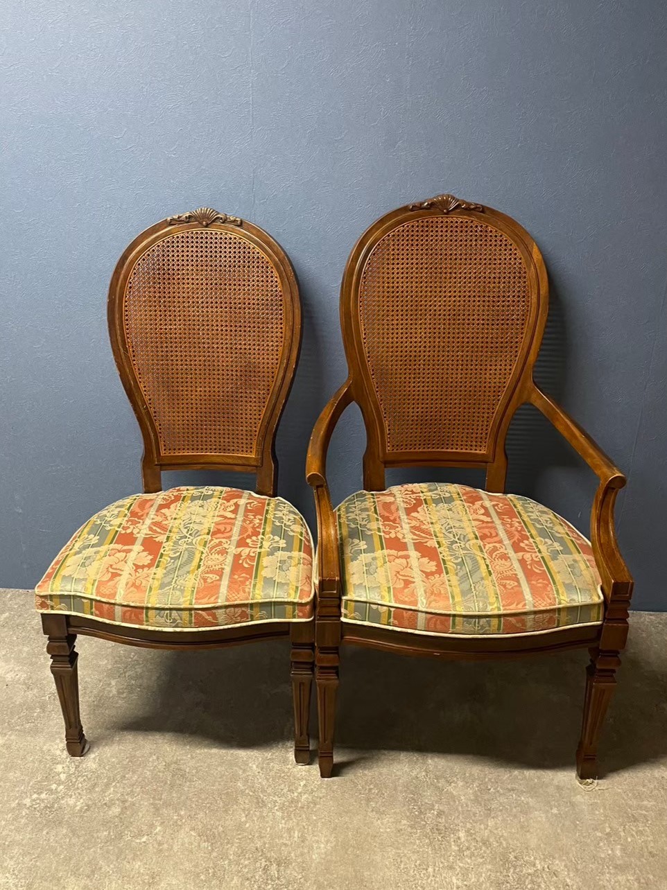 ドレクセルヘリテイジ：ダイニングチェアのラタンと座面カバーの