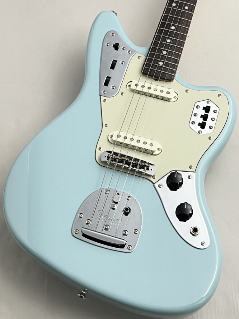Fender FSR Collection Traditional II 60s Jaguar Daphne Blue - CHAP