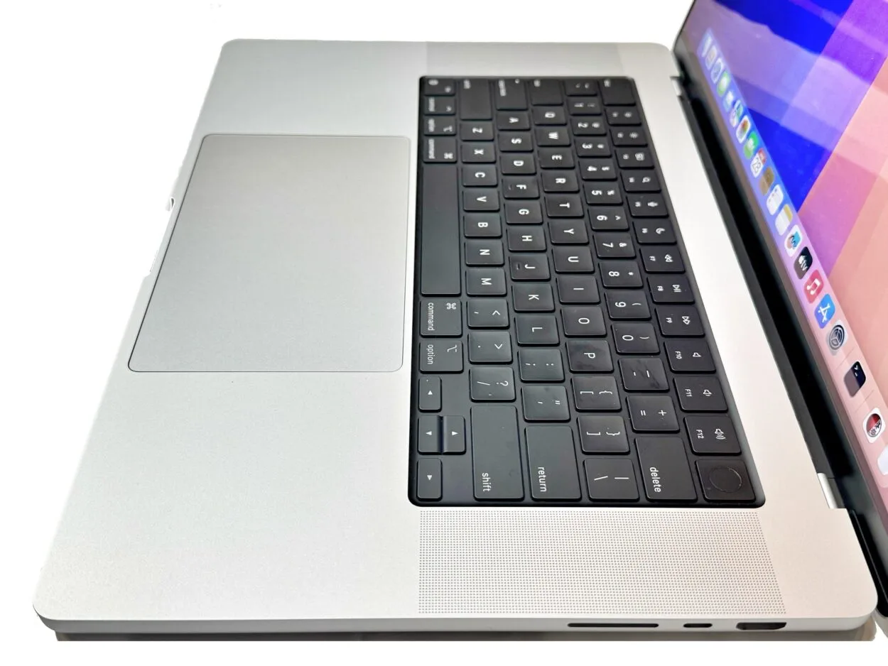 本日限定】MacBookPro 2021 M1pro16GBシルバー16インチ Apple MacBook