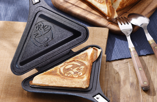 ドラえもんとドラミの焼き目がつく！ホットサンドメーカー