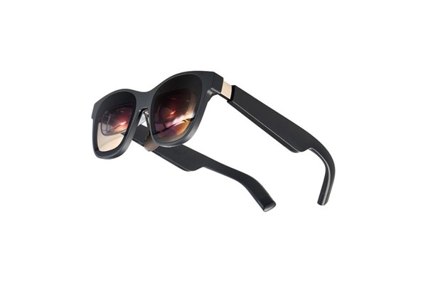 XREAL Air 2 Proを実機レビュー！現行機4つの違いや、実際の見え方や