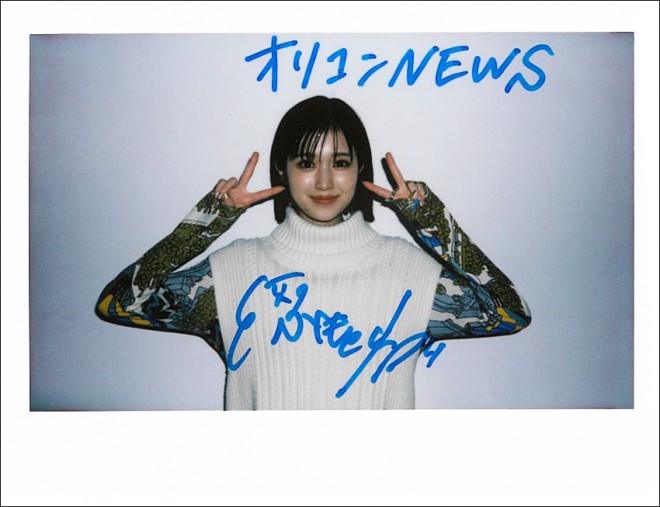 君が落とした青空』福本莉子さん直筆サイン入りチェキ | オリコン