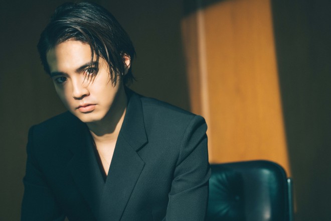 片寄涼太を質問攻めで“丸裸”に 「コンプレックスと向き合って、自分の