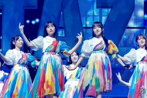 画像・写真 | 日向坂46、一期生全員卒業後初ライブ 新体制で見せた“虹