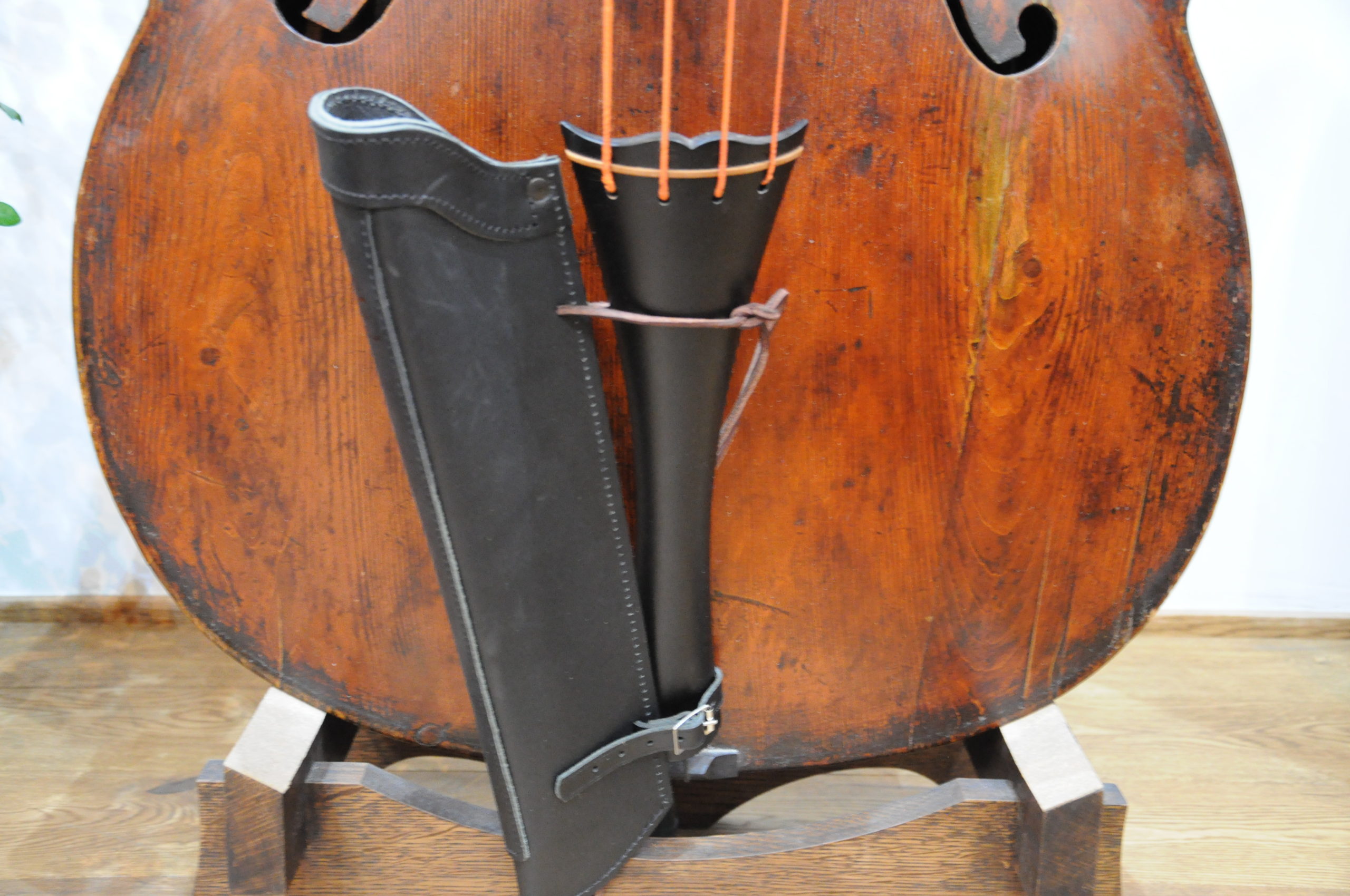 弓ホルスター | コントラバス工房 角本｜京都｜コントラバスの修理