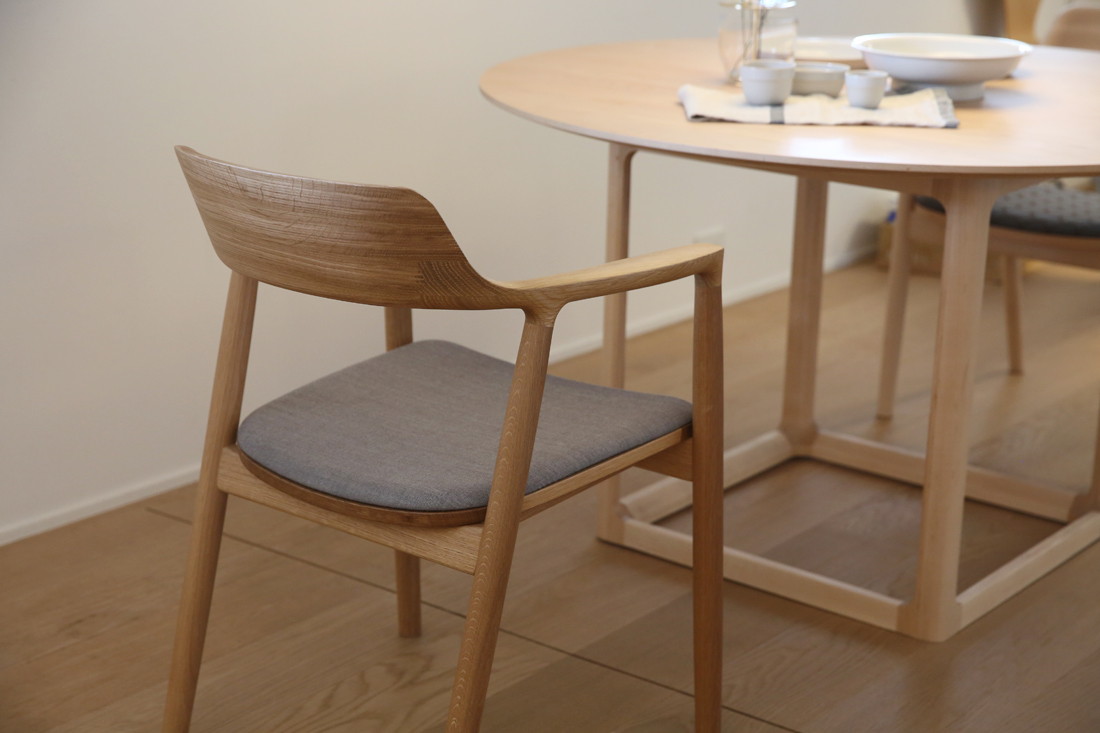 MARUNI マルニ木工 ベルサイユシリーズ サイドテーブル 花台 猫脚 電話台