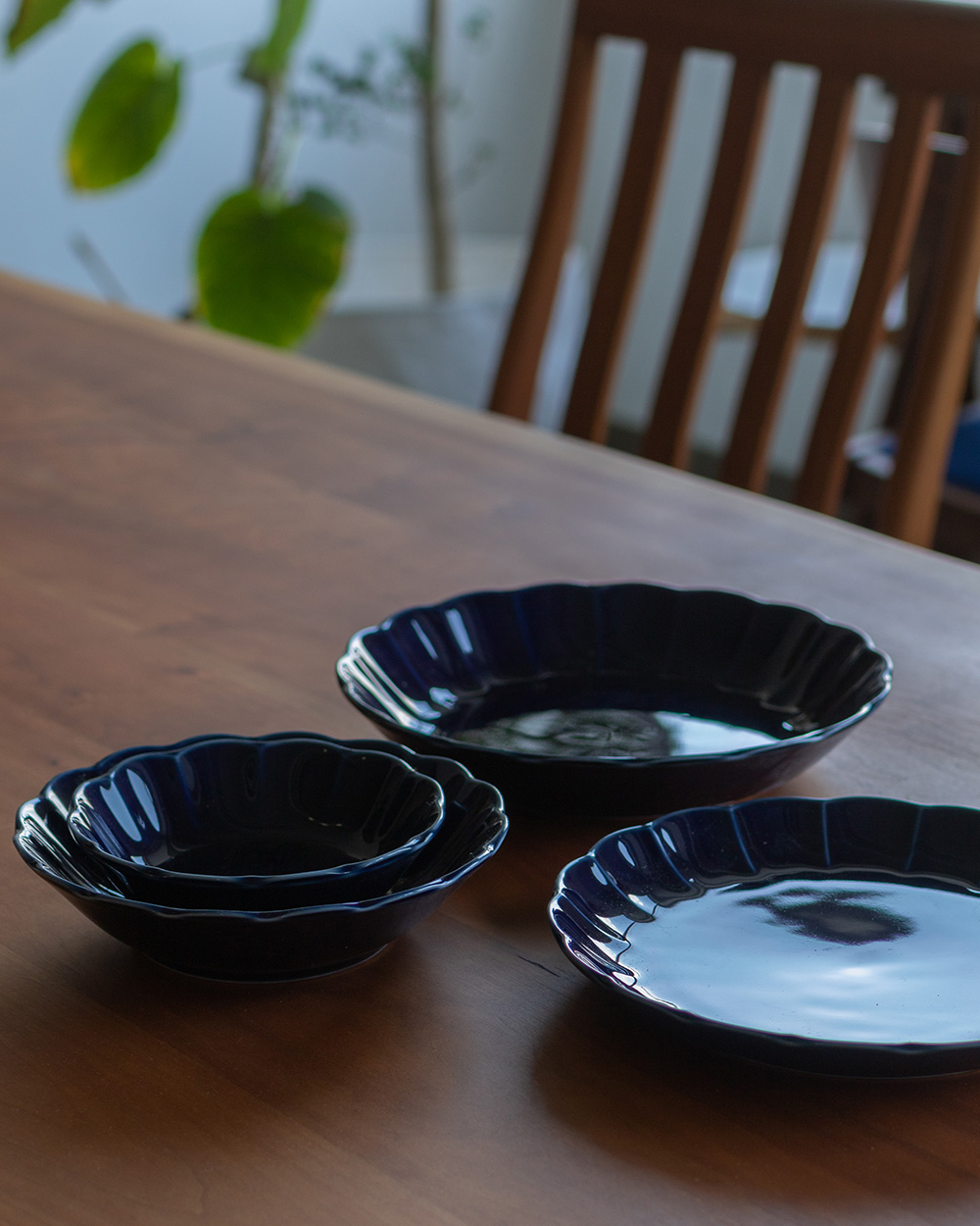 A903-2/青花菊華枝文/浅鉢揃/小鉢/飾鉢/銘々皿/5客/ A903-2/青花菊華枝