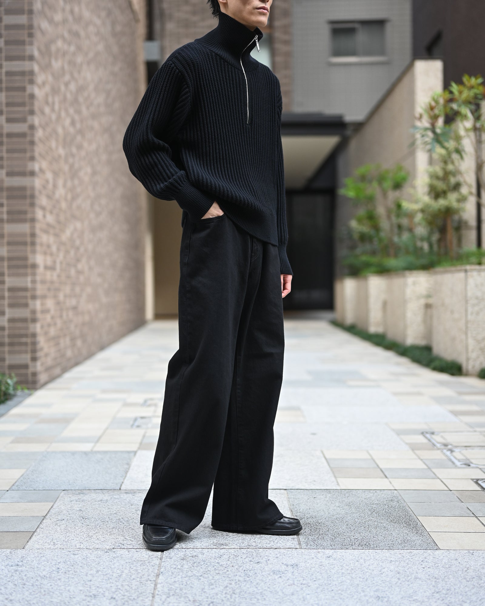 nakedgauge - ASHLEY JEANS BLACK DENIM | COELACANTH ネイキッド