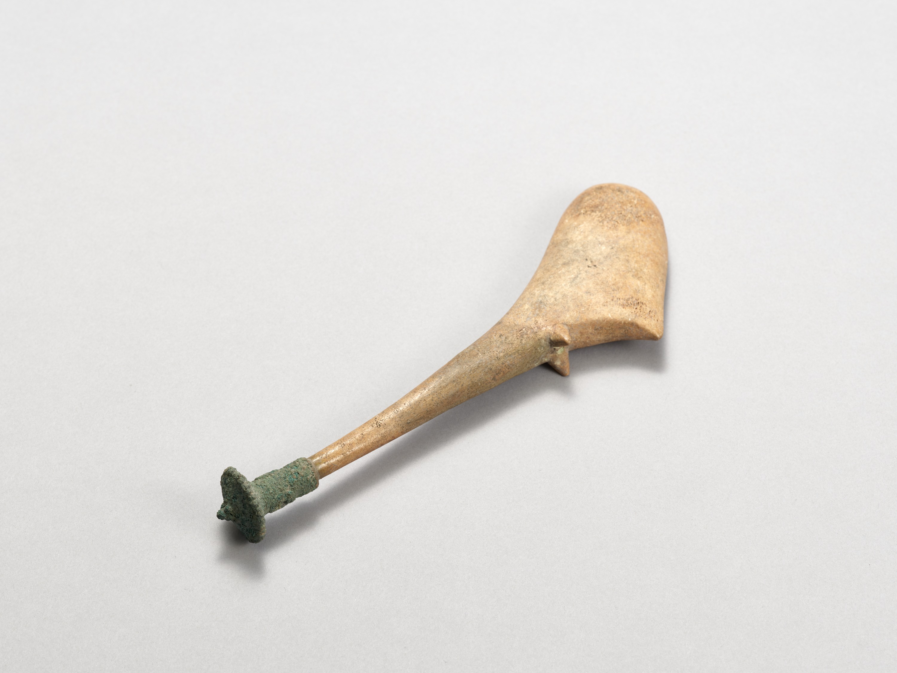 九州国立博物館 | 収蔵品データベース | 青銅金具付棍棒形製品