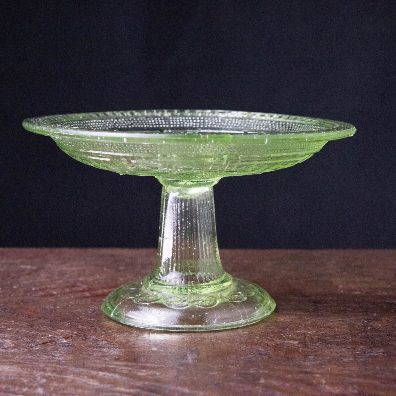 ガラス :: 雷と猪の目文 中華魁製造 ウランガラス コンポート | COTTOU