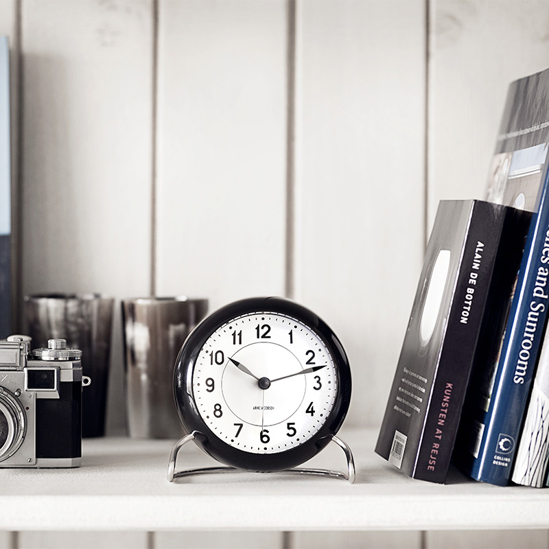 ARNE JACOBSEN （アルネヤコブセン）テーブルクロック ステーション