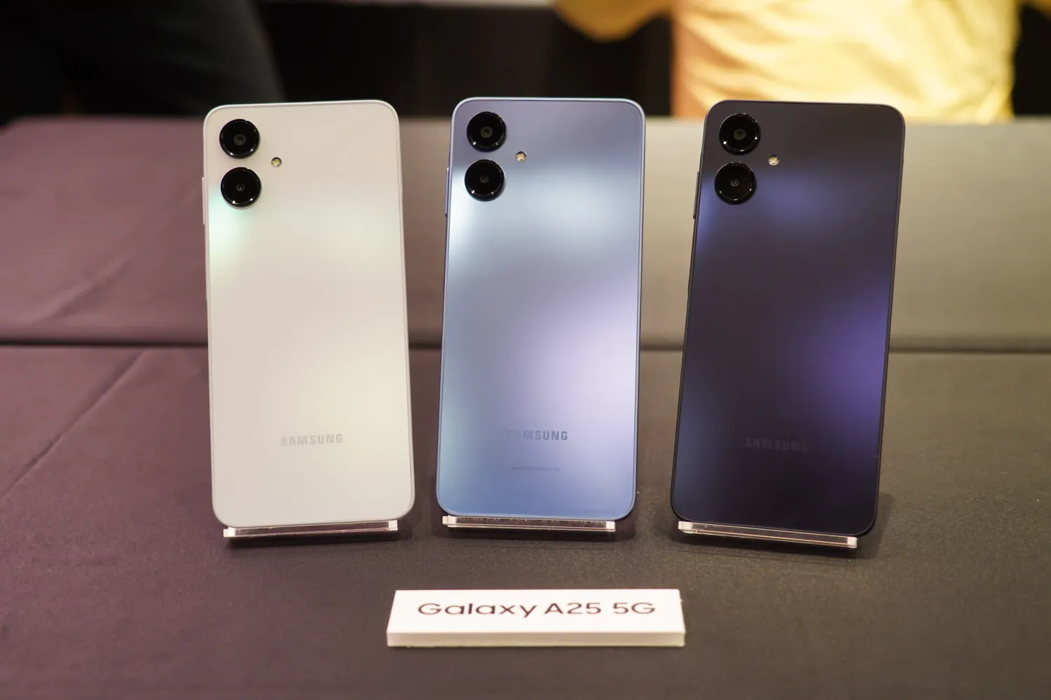 専用/新品Samsung 小売 Galaxy A25 5G ライトブルーとブラック2台 専用