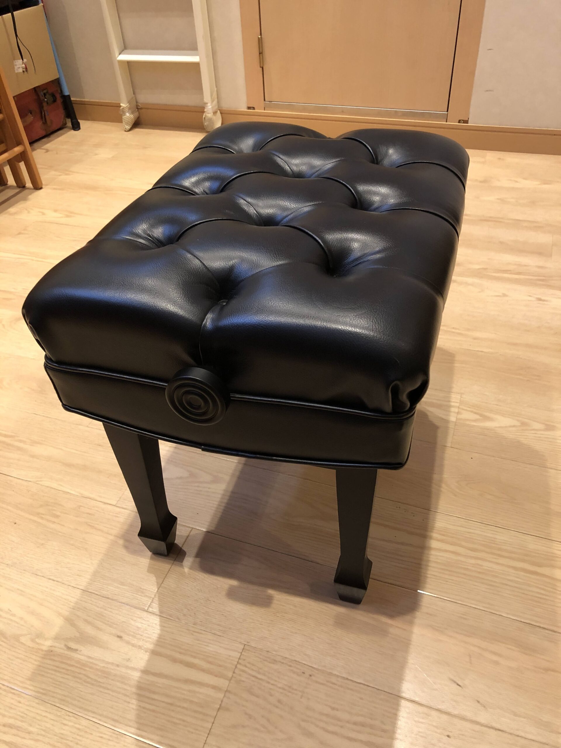 スタインウェイピアノ椅子修理・販売 - ピアノ調律・椅子修理 音楽教室