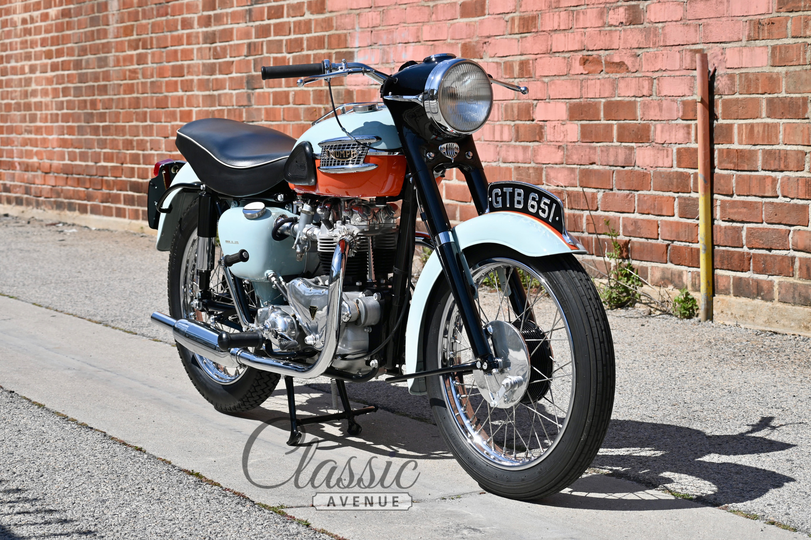 1959 Triumph 650cc T120 Bonneville - Classic Avenue