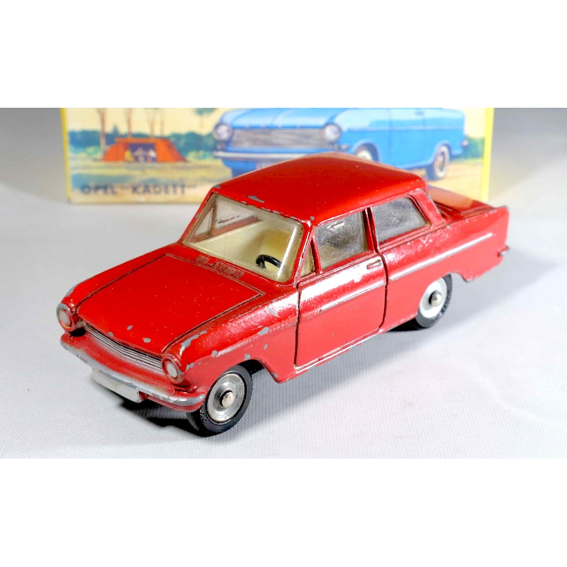 Dinky Toys 540 Opel Kadett Rood