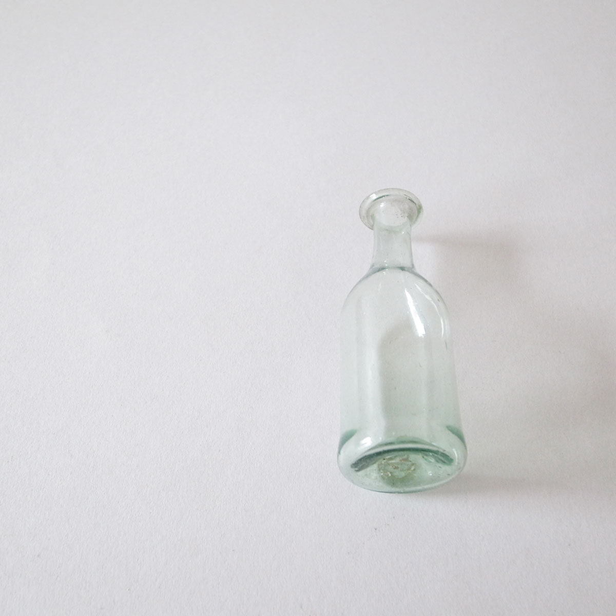 アンティーク 18世紀 薬瓶(小)3 | ガラスボトル | アンティーク