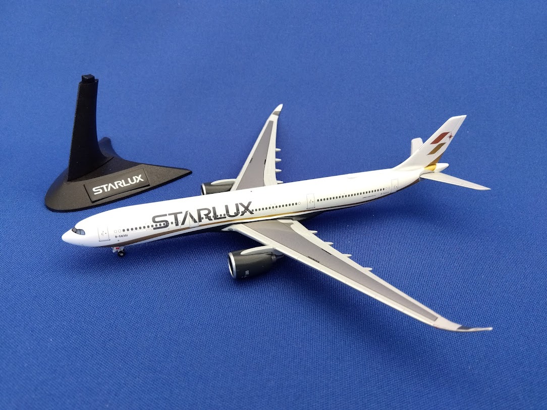 537179 Herpa CLUB MODELS STARLUX Airlines / スターラックス航空