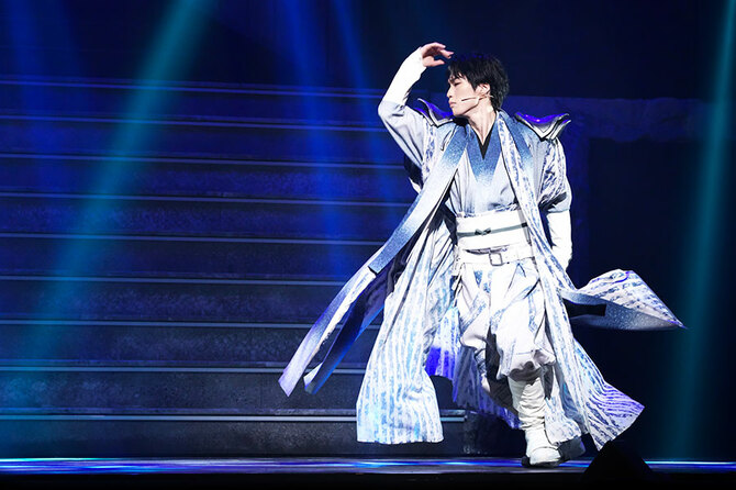 THE RAMPAGE藤原樹が“ザ戦”を語る 「水美舞斗さんとの場面は緊張感が