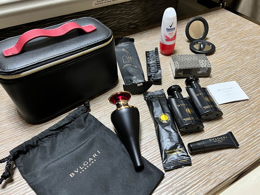 ブルガリ エミレーツファーストクラス ポーチ 未使用新品 エミレーツ