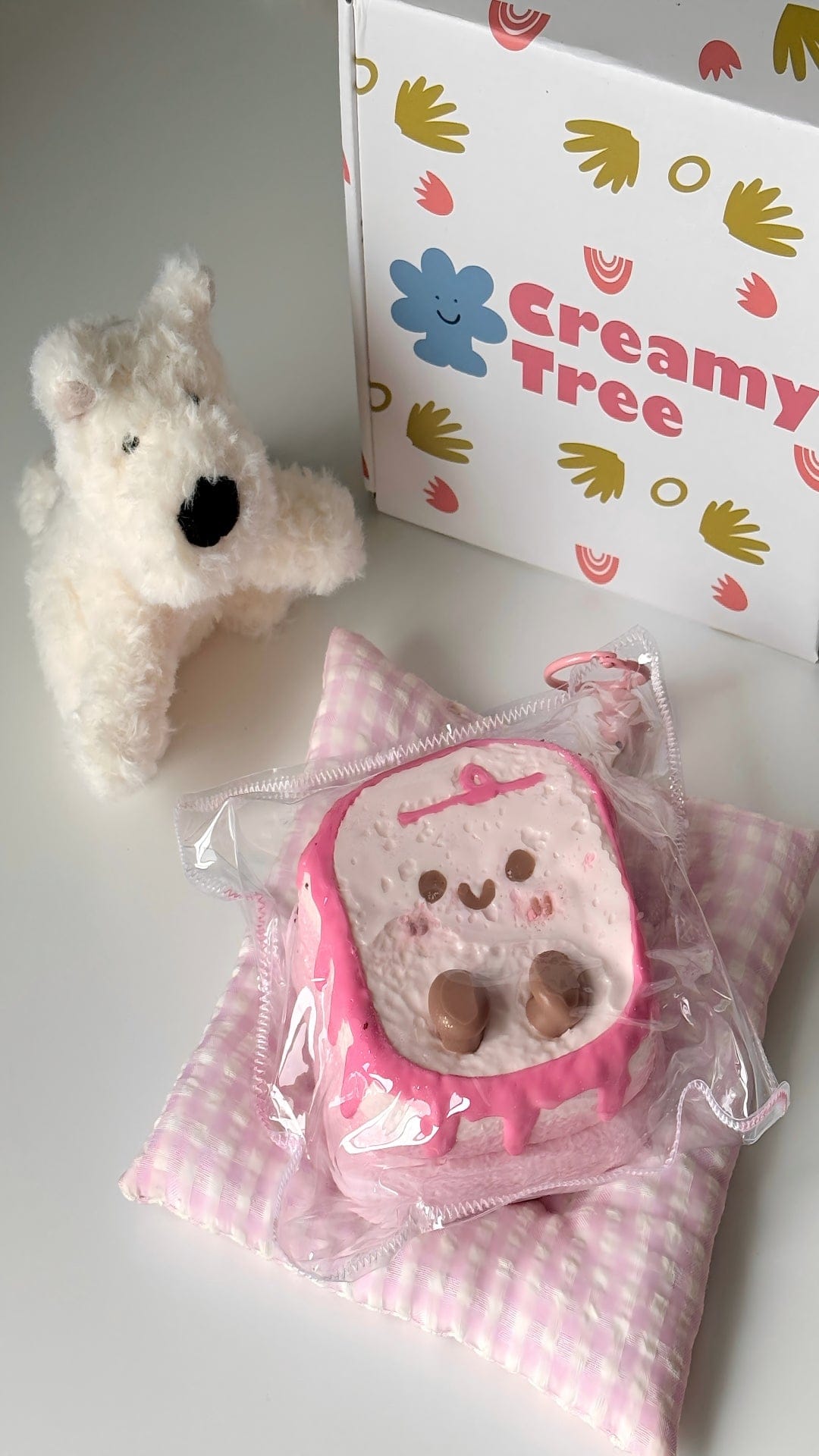 クリーミーなツリーフィグアイスクリームスクイーズ - 柔らかい