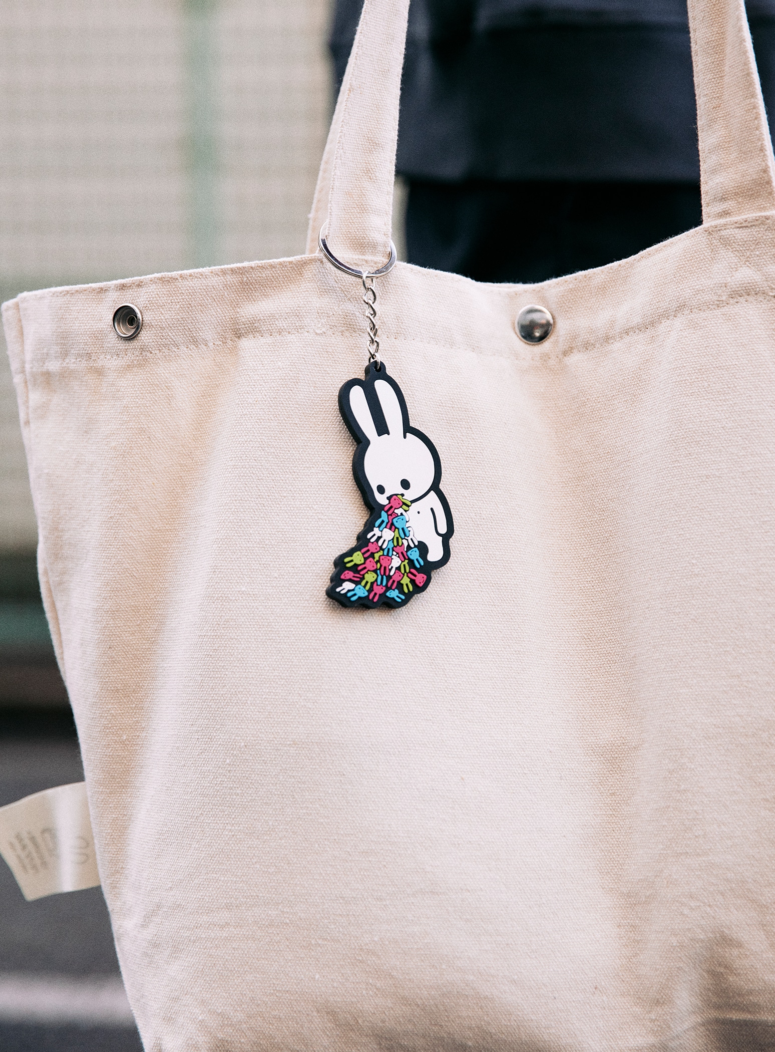 30th ANNIV ラバーキーホルダー｜ウサギがいる｜CUNE ONLINE STORE