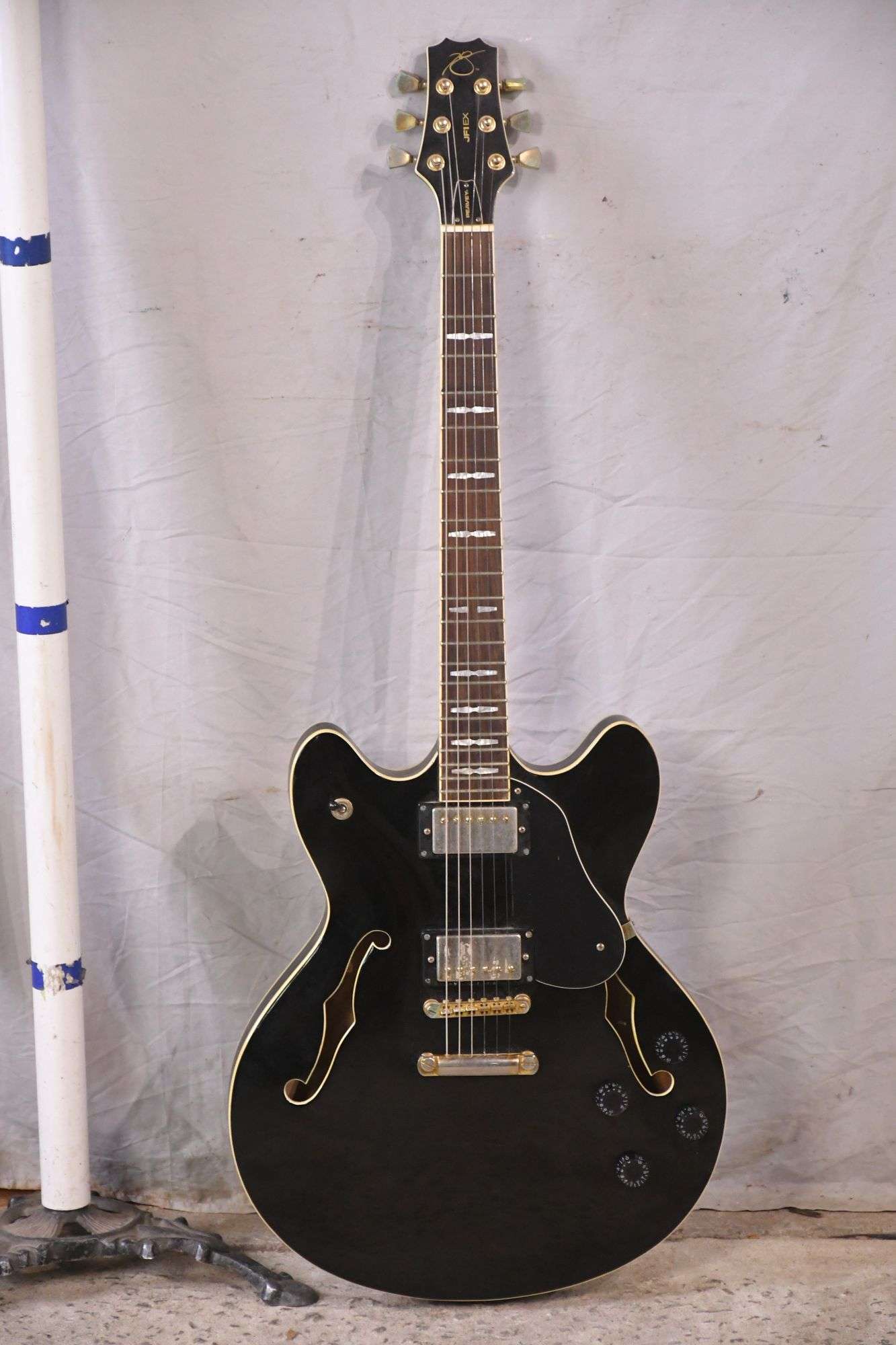 希少 Peavey Hollowbody JF1EX セミアコ ギター 黒 希少 Peavey