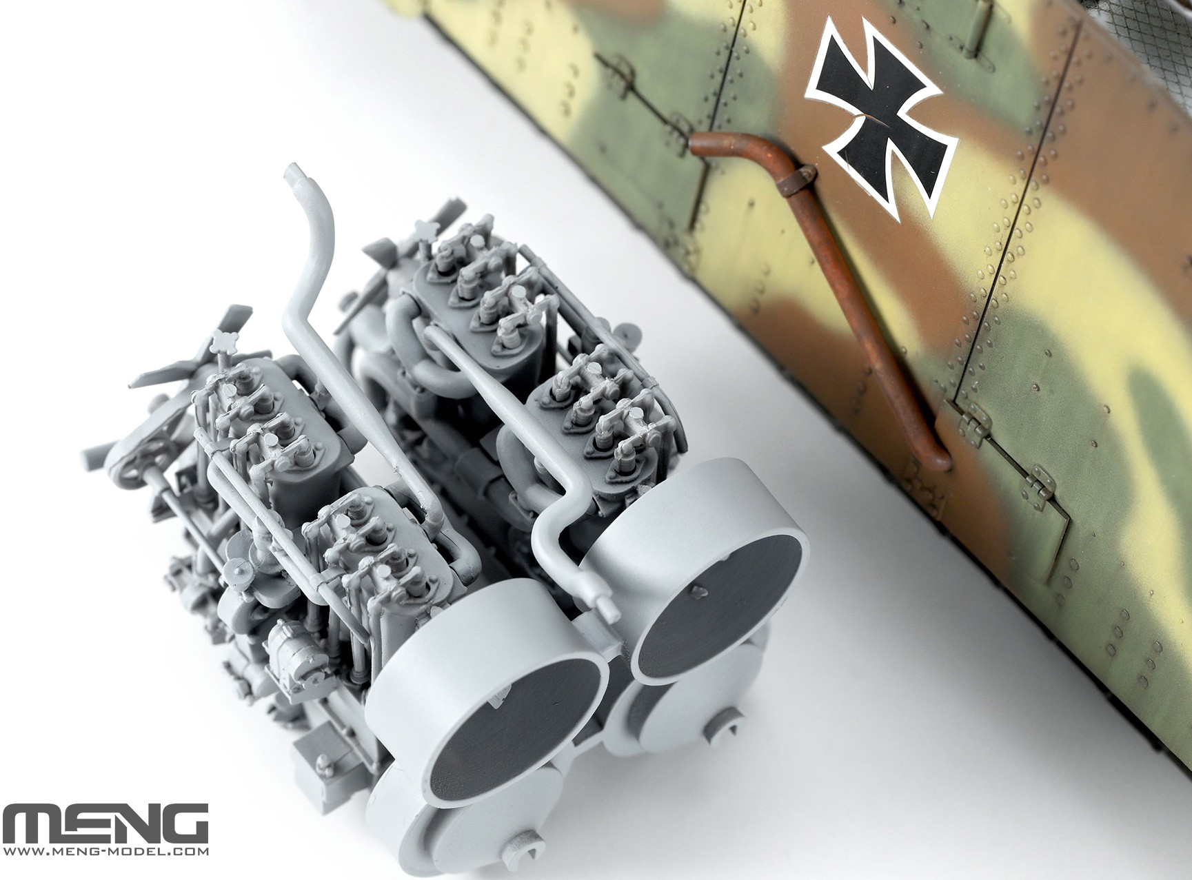 1/35 ドイツ A7V戦車(クルップ型) & エンジン(レジン製) 限定版 (再販