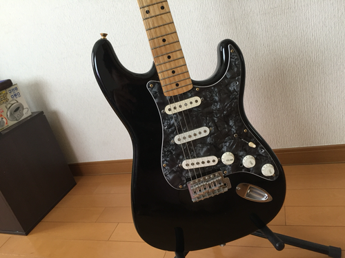 Squier ストラト改 黒×メイプル ラージヘッド fender Squier by Fender