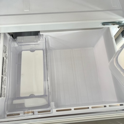 AQUA 3ドア 冷凍冷蔵庫 272L 自動製氷 配送 都内23区配送無料✨3ドア