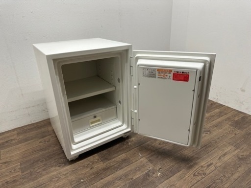 井上金庫 耐火金庫 52L ダイヤル式 99kg ホワイト PHD－100D