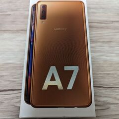 SAMSUNG GALAXY A7 ゴールド SIMフリー