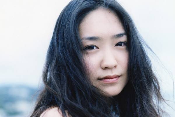 超稀少 池脇千鶴 ポジフィルム 写真]《池脇千鶴が変貌》「逃げ恥」を