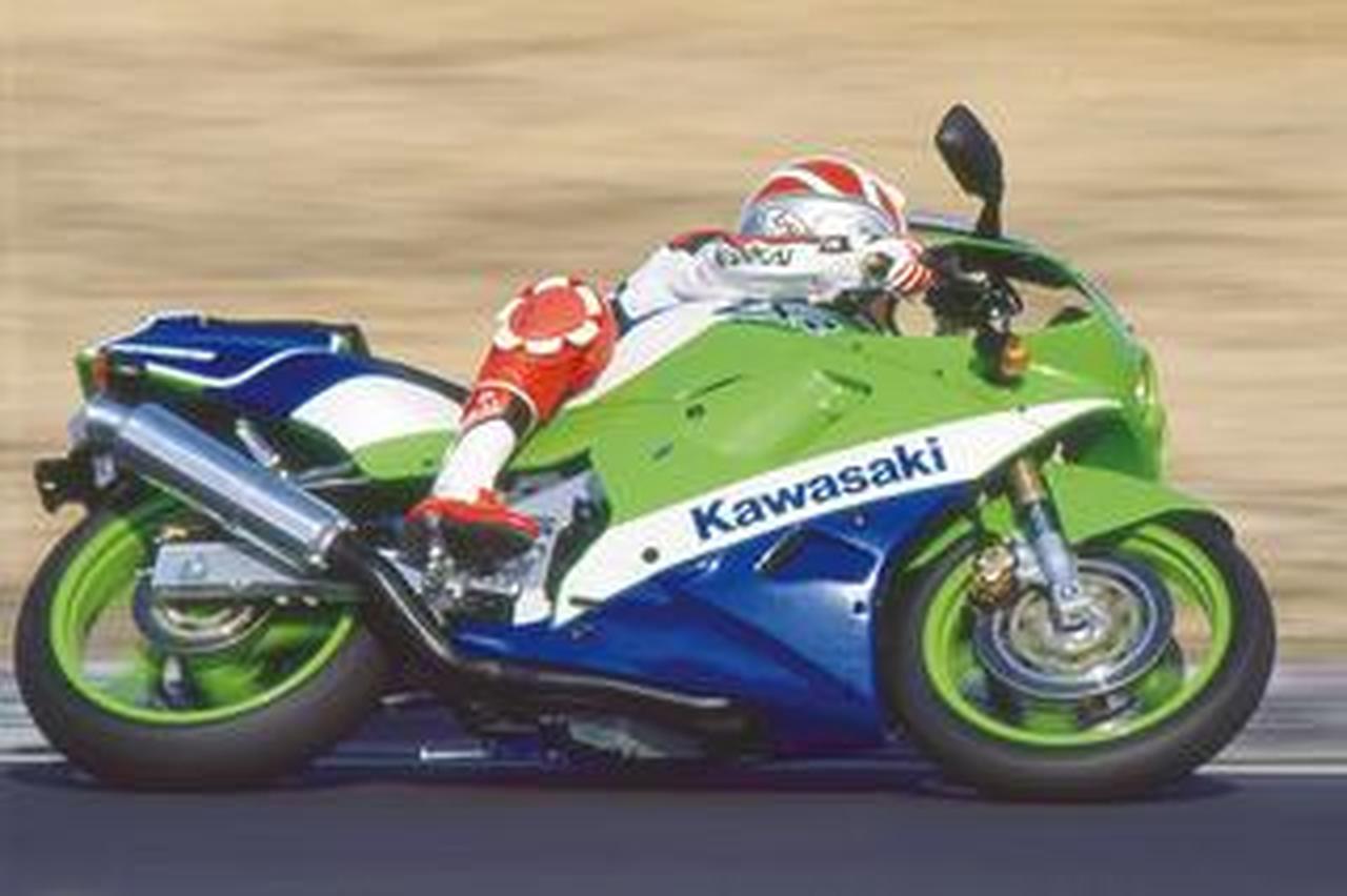 カワサキ「ZXR250」1989年|驚異の高回転型4気筒エンジンが吼える【絶版