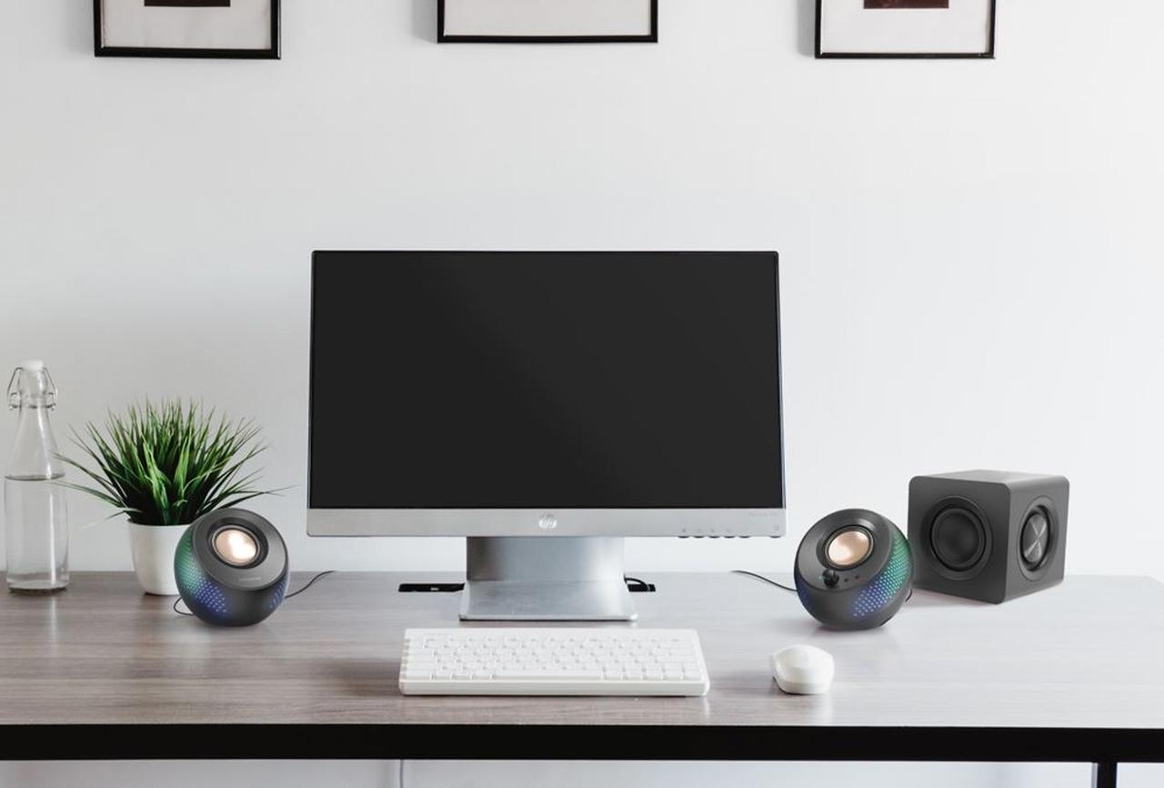 クリエイティブメディア、サブウーファー付き、低音の量感も充分な2.1