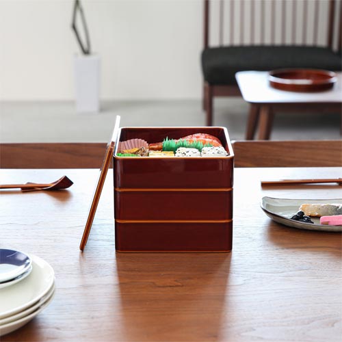 木曽漆器 伝統工芸品 重箱 三段重ね 木製 漆塗り 木曽塗4段