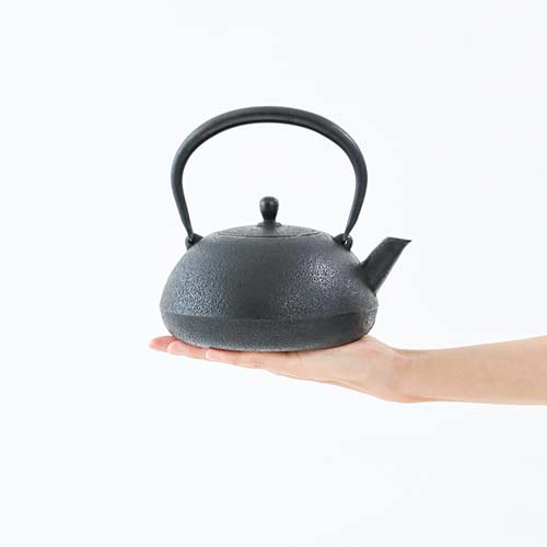 南部鉄器 薫山工房 Nambutetsubin 南部鉄瓶 新布団型 伝統工芸品 金属