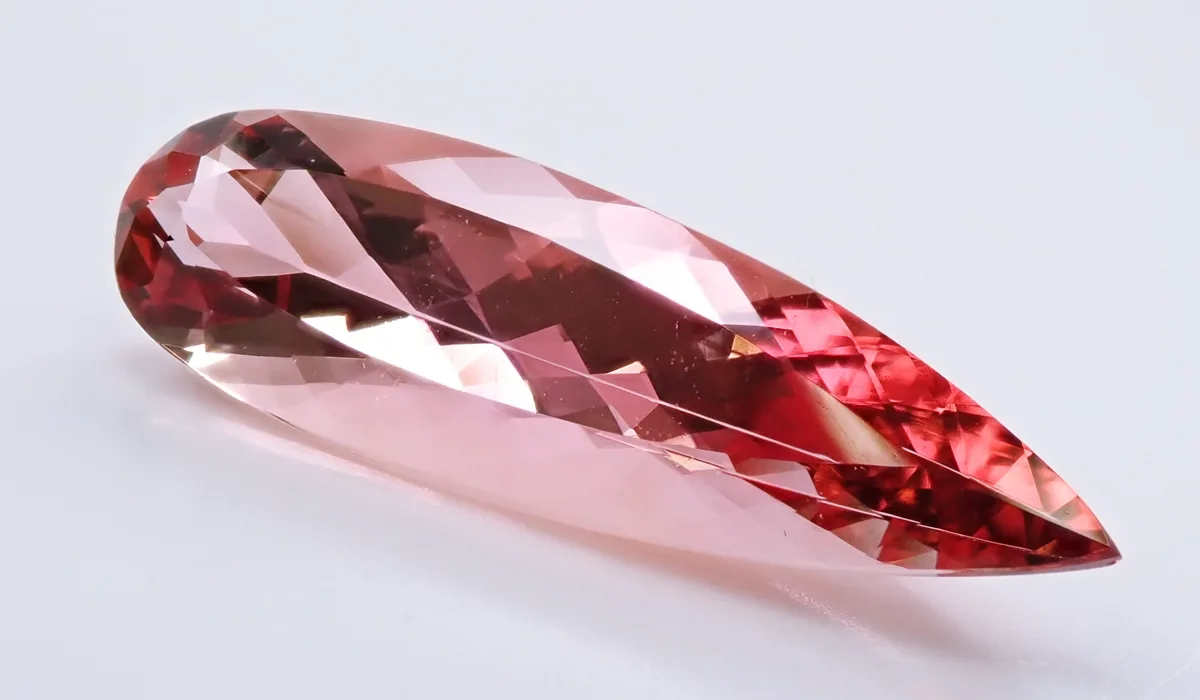 ピンク色のインペリアルトパーズ は存在するの？ | カラッツ Gem Magazine