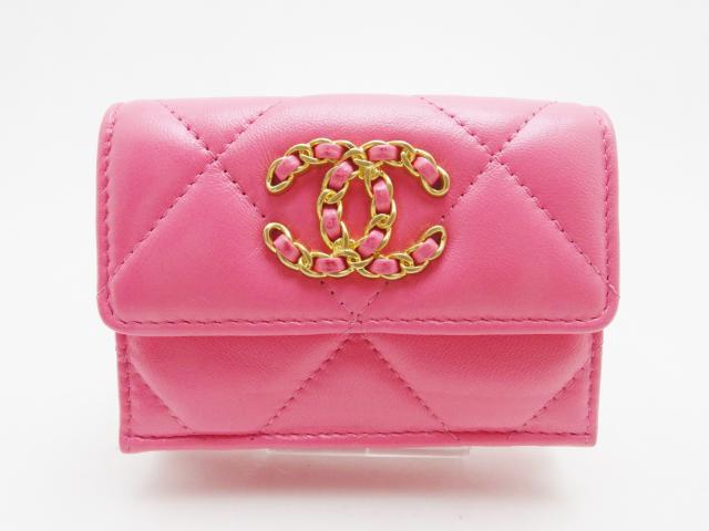 CHANEL シャネル 三つ折り財布 19スモール フラップウォレット ピンク