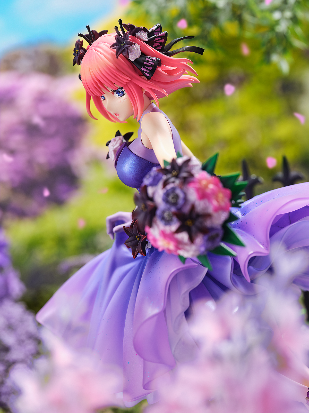 SHIBUYA SCRAMBLE FIGURE 中野 二乃 -Floral Dress Ver.- 1/7スケール