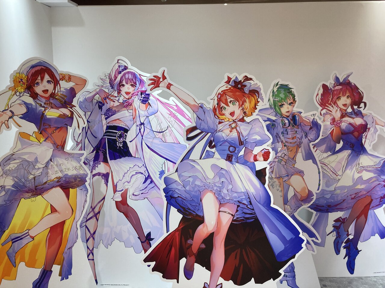 マクロス」史上初のライブ衣装展「マクロスΔ ワルキューレ衣装展 -Live