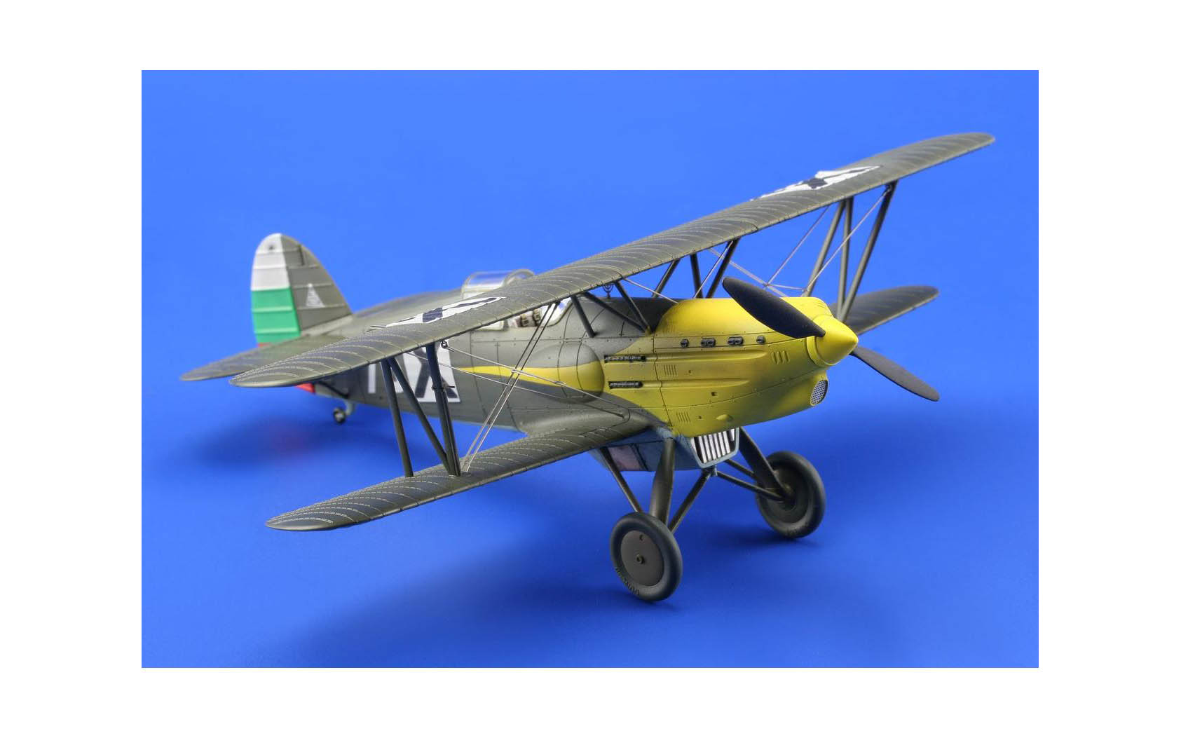 1/72 エデュアルド ロイヤルクラス アビア B.534 4機セット Avia B.534