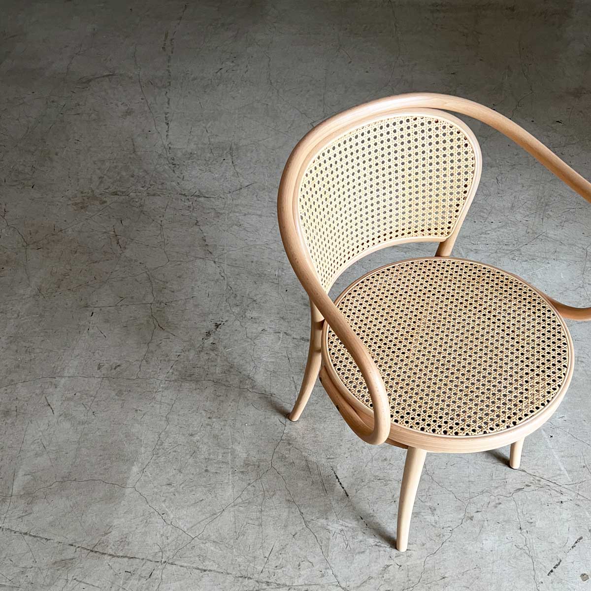 TON No.33 Arm Chair Natural Le Corbusier Corbusier Chair – D9 STUDIO