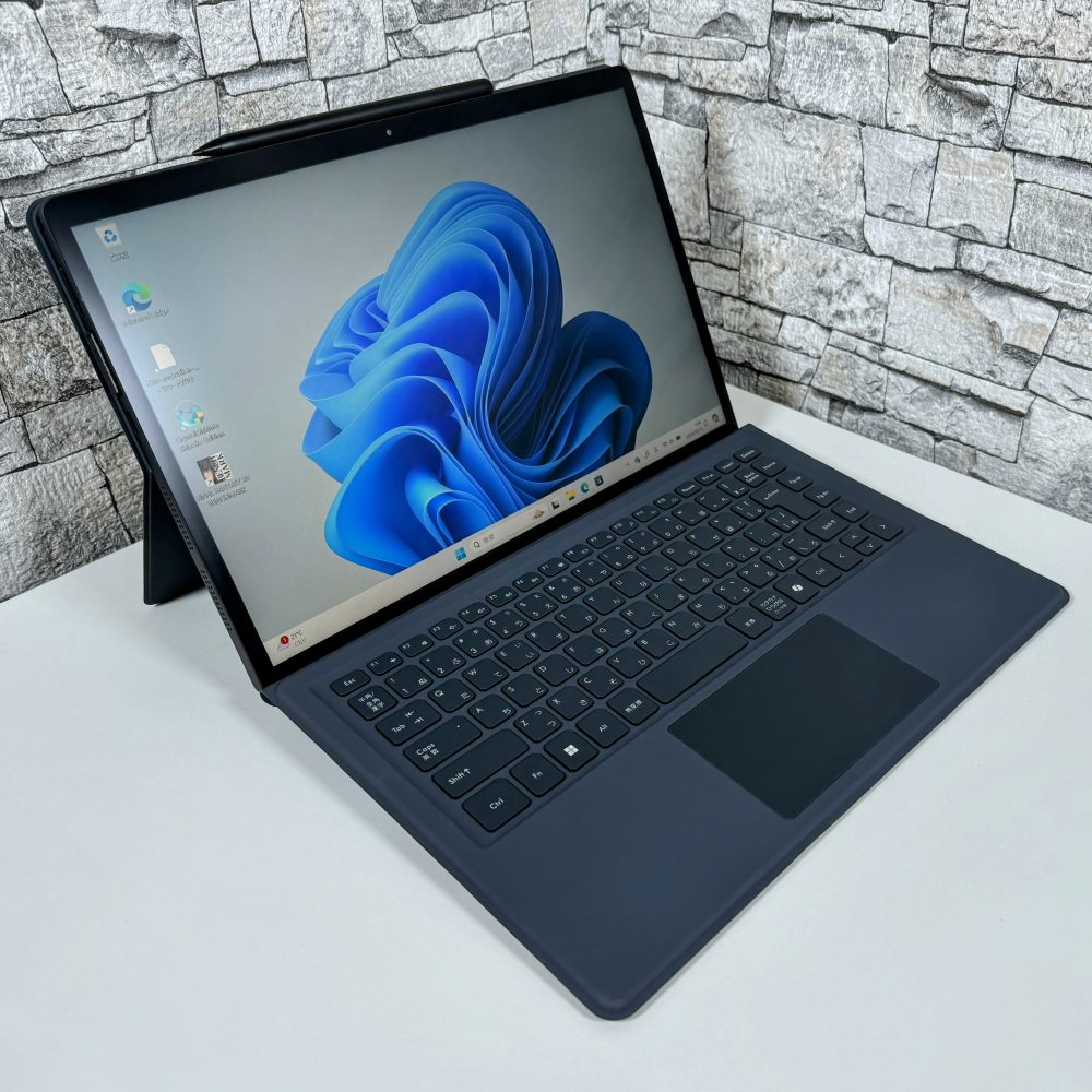 Ryzen 7 8840U搭載の爆速Windowsタブ「Minisforum V3」レビュー