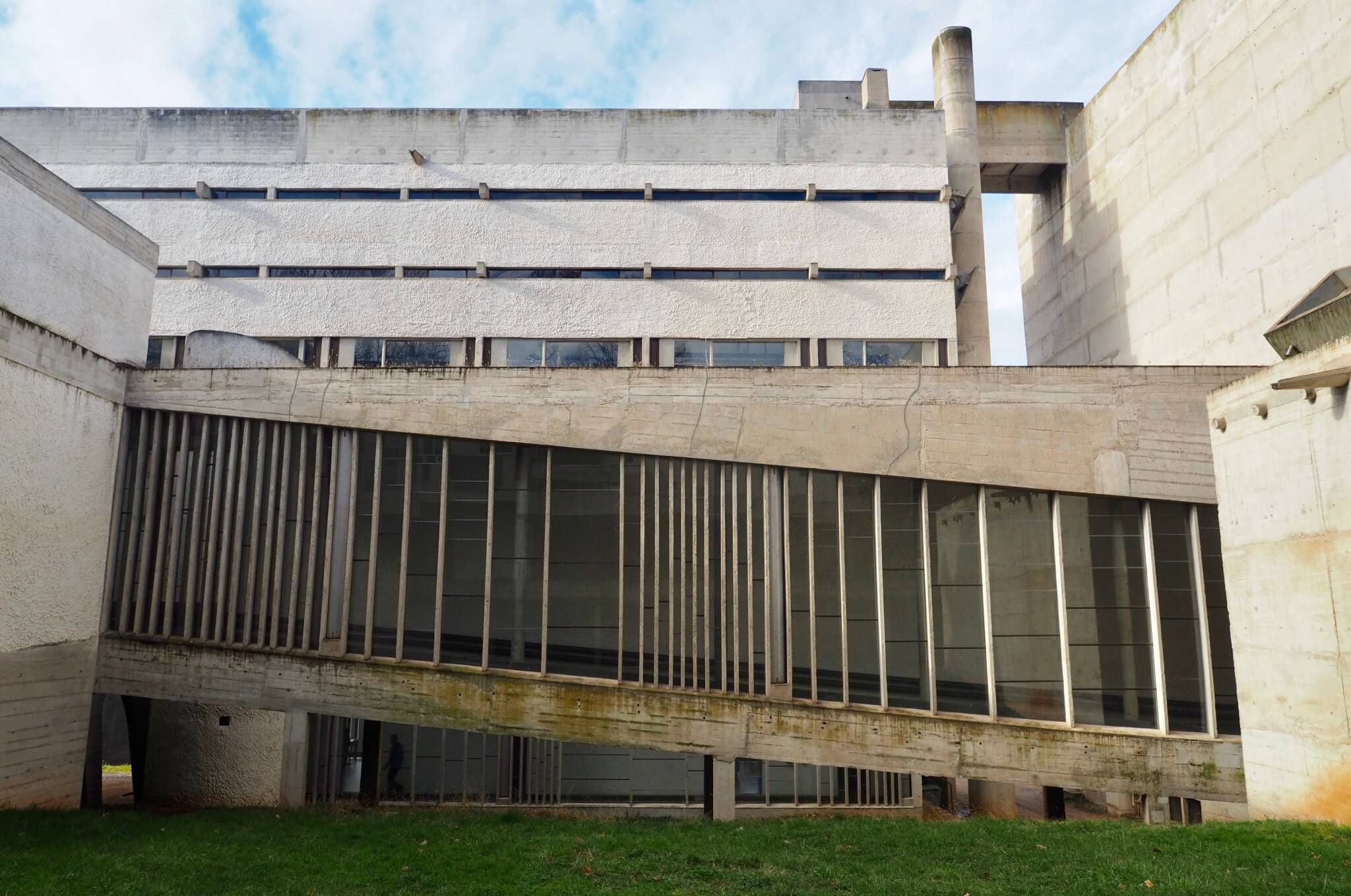 1900年代 アンティーク コルビジェ ラ・トゥーレット修道院 真鍮製装飾