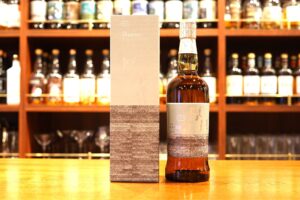 新入荷】厚岸ブレンデッドウイスキー霜降 - 芝大門 BAR 新海