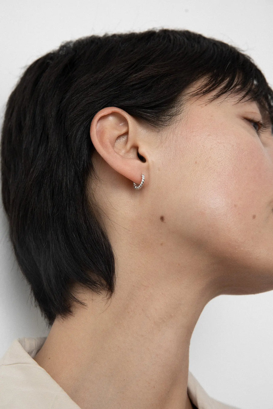 Mini twist hoop - DAUGHTERS JEWELRY