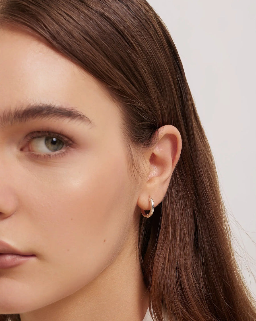 Basic small hoop - DAUGHTERS JEWELRY