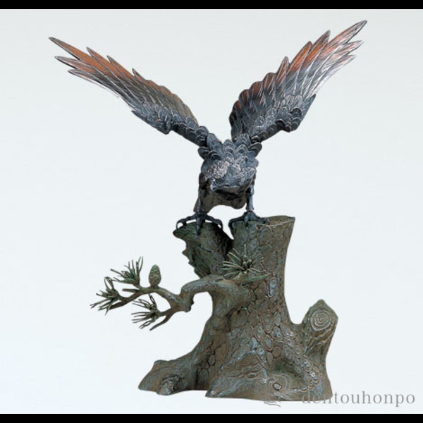 縁起物 大鷹の置物 鷹の置物 樹脂製 本物そっくり 木彫り インテリア