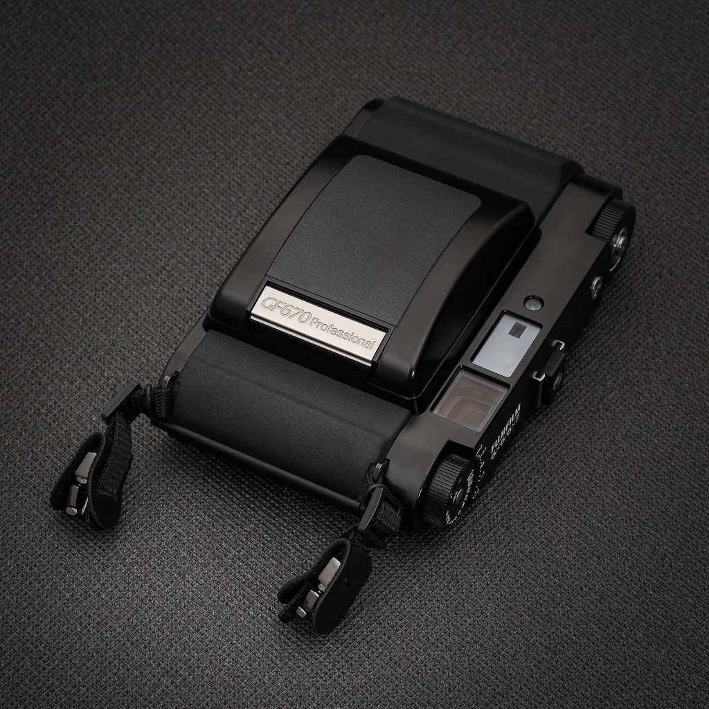 Fuji GF670, the XXI century folding camera. | Deadcameras